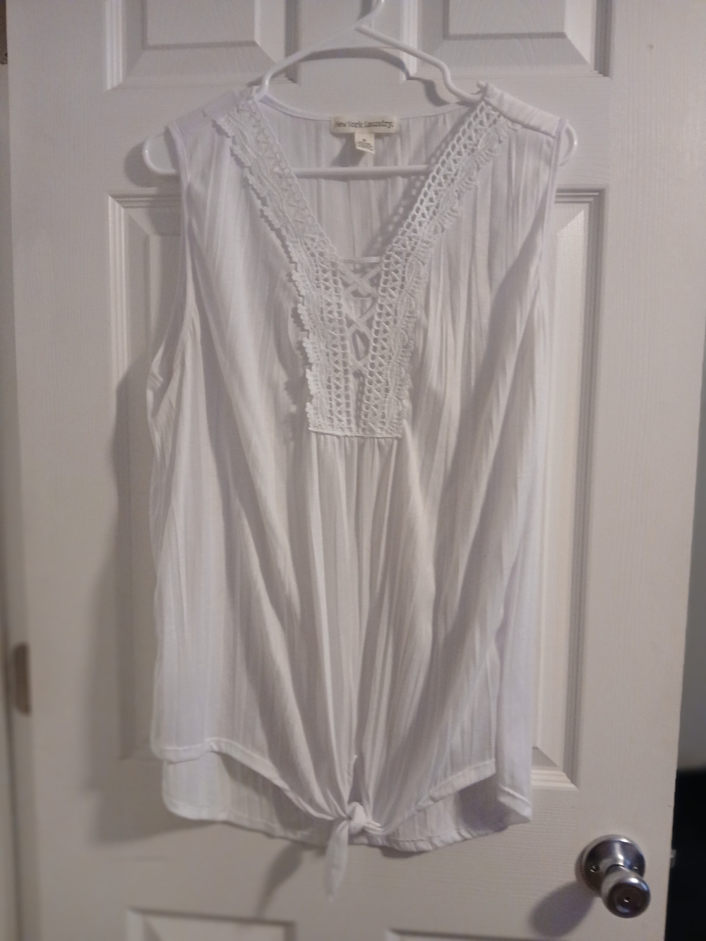 New York Laundry White Top